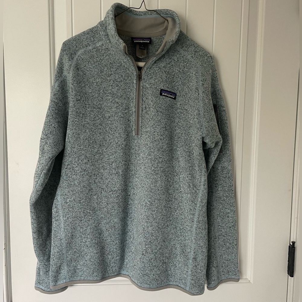 Patagonia half zip pull over